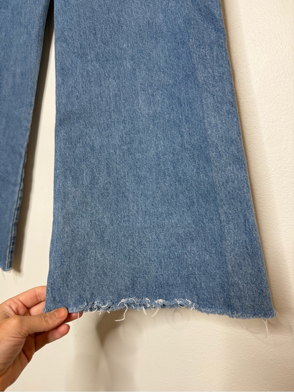 Veronica Beard Taylor Cropped High Rise Wide Leg raw hem Jeans Wanderer Dust 26 - Picture 4 of 14